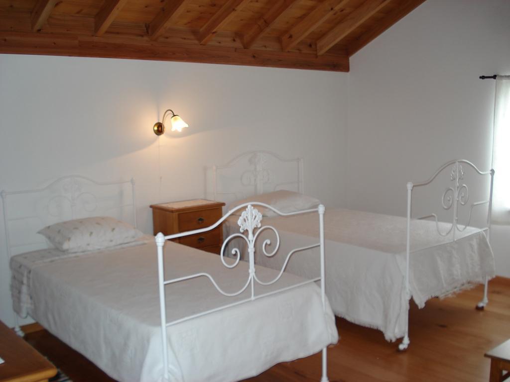 Casa Do Avo Faidoca Villa Calheta de Nesquim Стая снимка